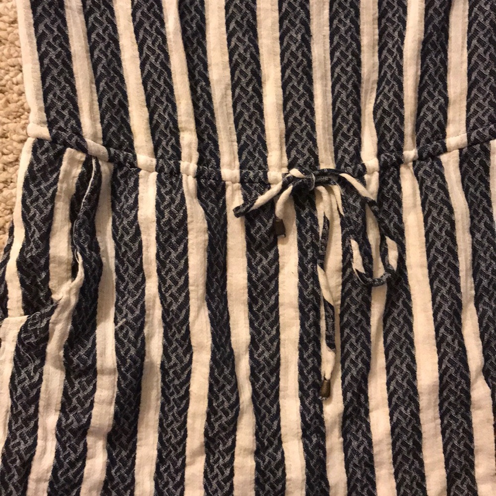 Cutest jumper! Super comfy zip up!